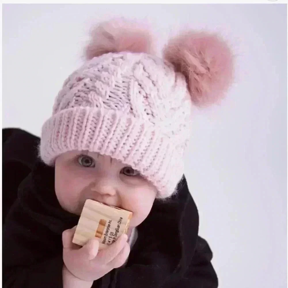 UGG double Pom pom beanie hat for baby/toddler - Picture 5 of 5